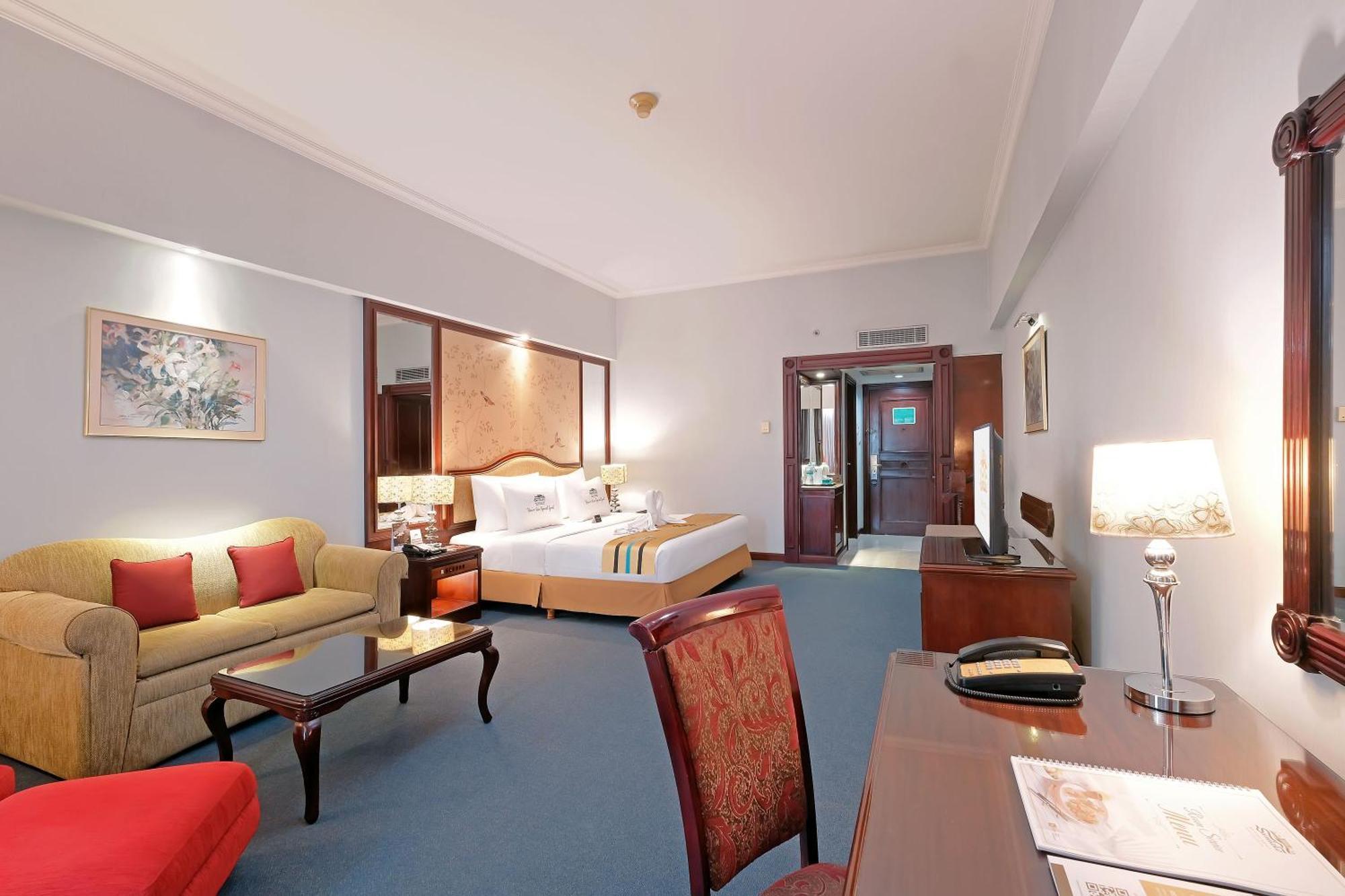 Sunlake Waterfront Resort & Convention Jakarta Exterior photo