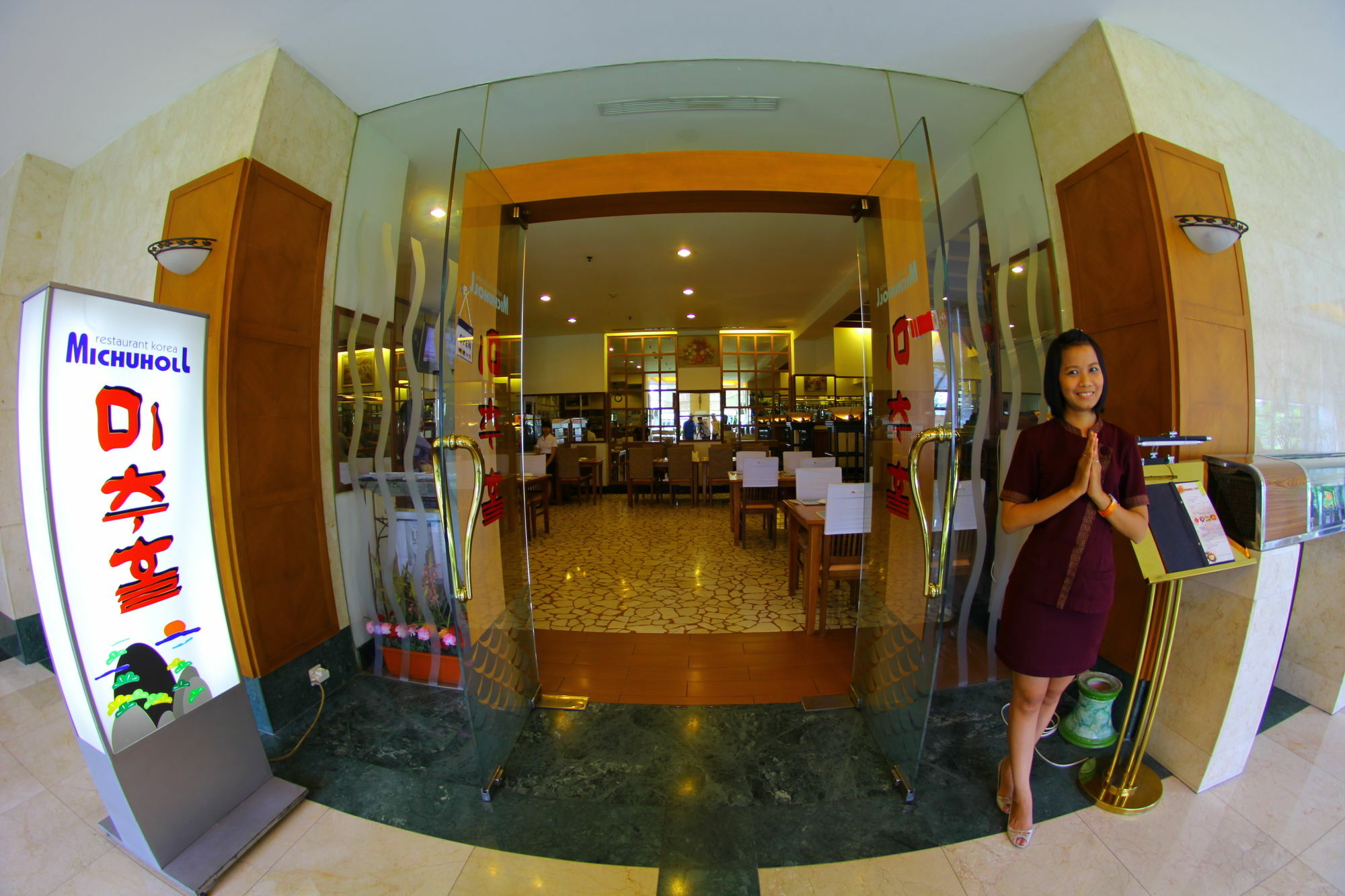 Sunlake Waterfront Resort & Convention Jakarta Exterior photo